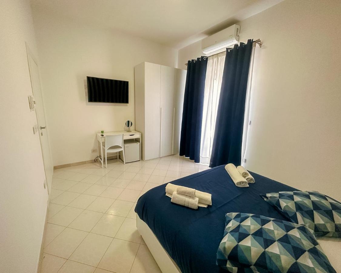Rosy'S Apartament กาสเตลลัมมาเร ดิ สตาเบีย ภายนอก รูปภาพ